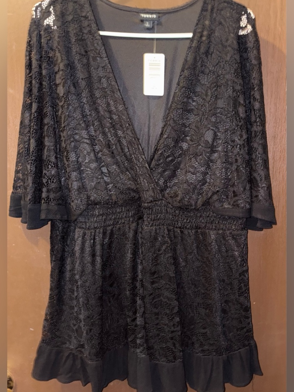 NWT - NEVER WORN
Torrid Stretch Lace Surplice Dolman Sleeve Top - Picture 3 of 7